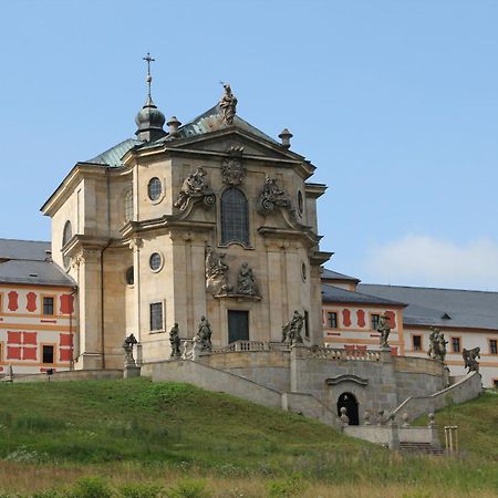 Hotel U Beranka Наход Экстерьер фото