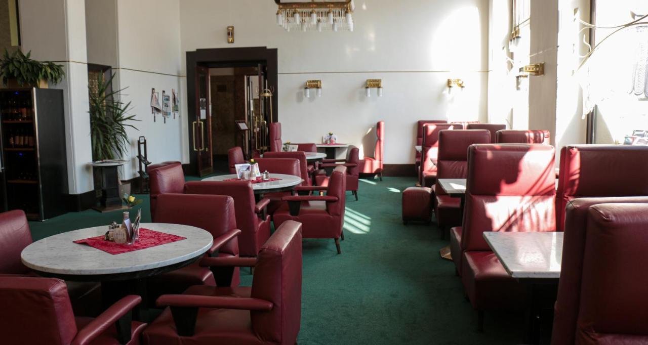 Hotel U Beranka Наход Экстерьер фото