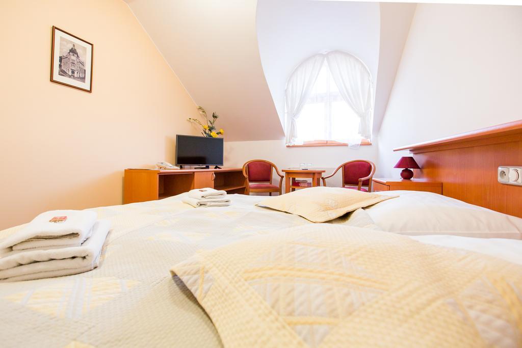 Hotel U Beranka Наход Экстерьер фото