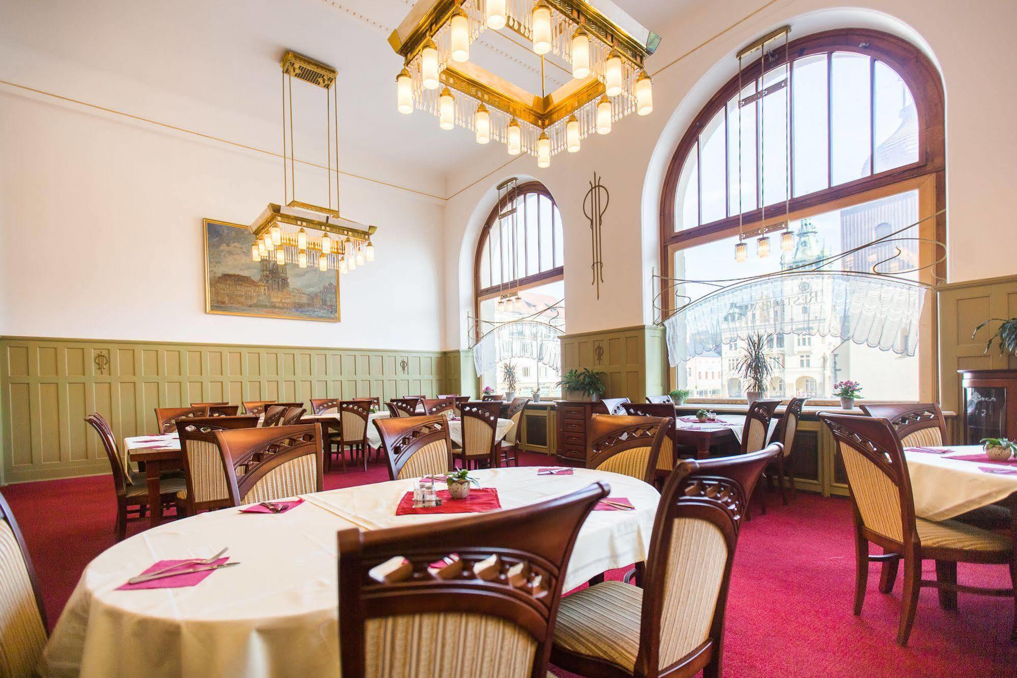 Hotel U Beranka Наход Экстерьер фото