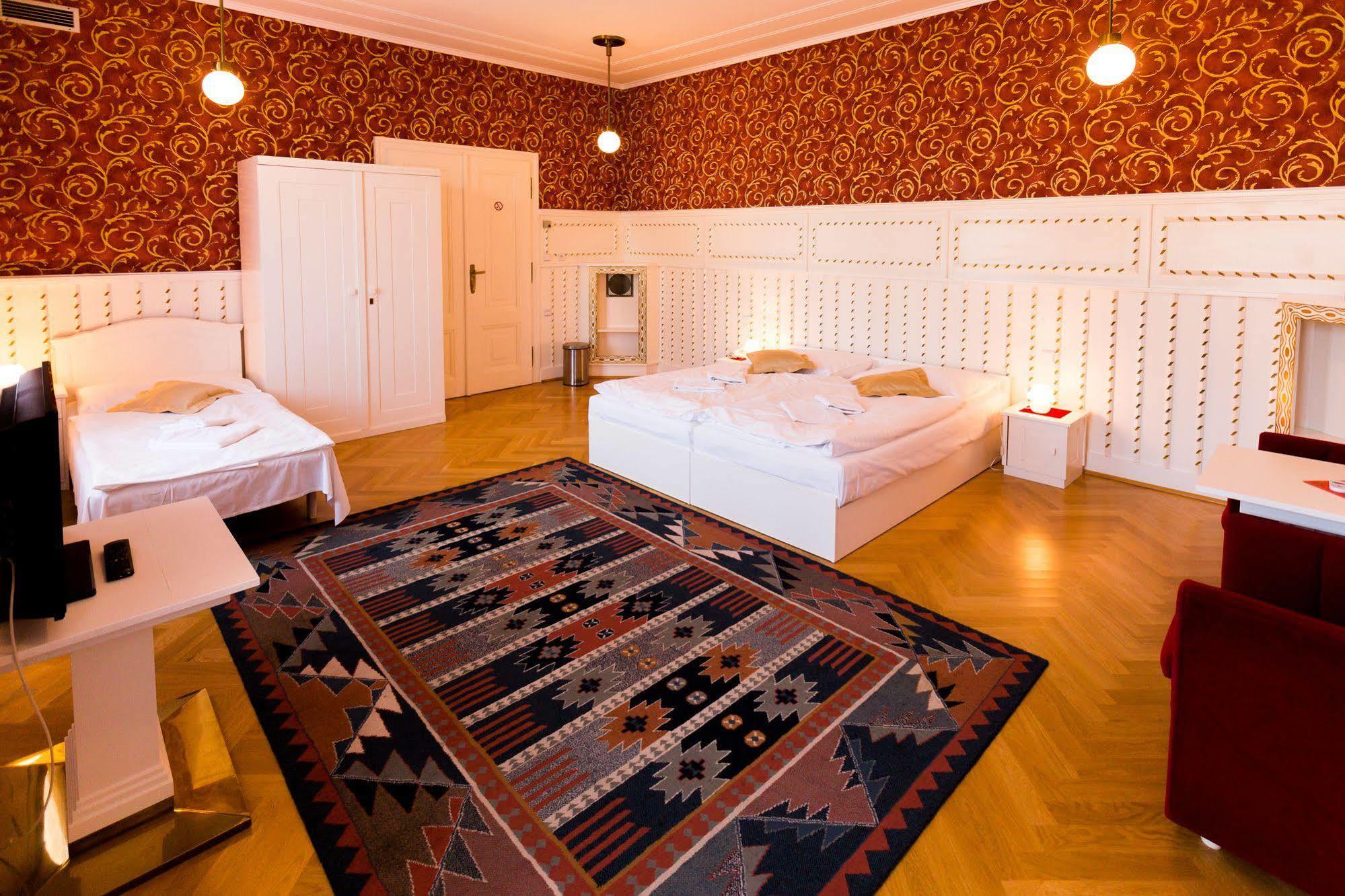 Hotel U Beranka Наход Экстерьер фото